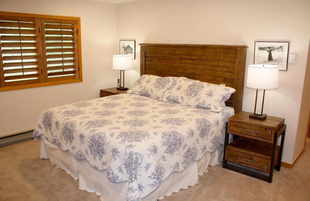 Woods Manor #302-A - Close To Main Street - Access To Indoor Hot Tub And Shuttle-1
